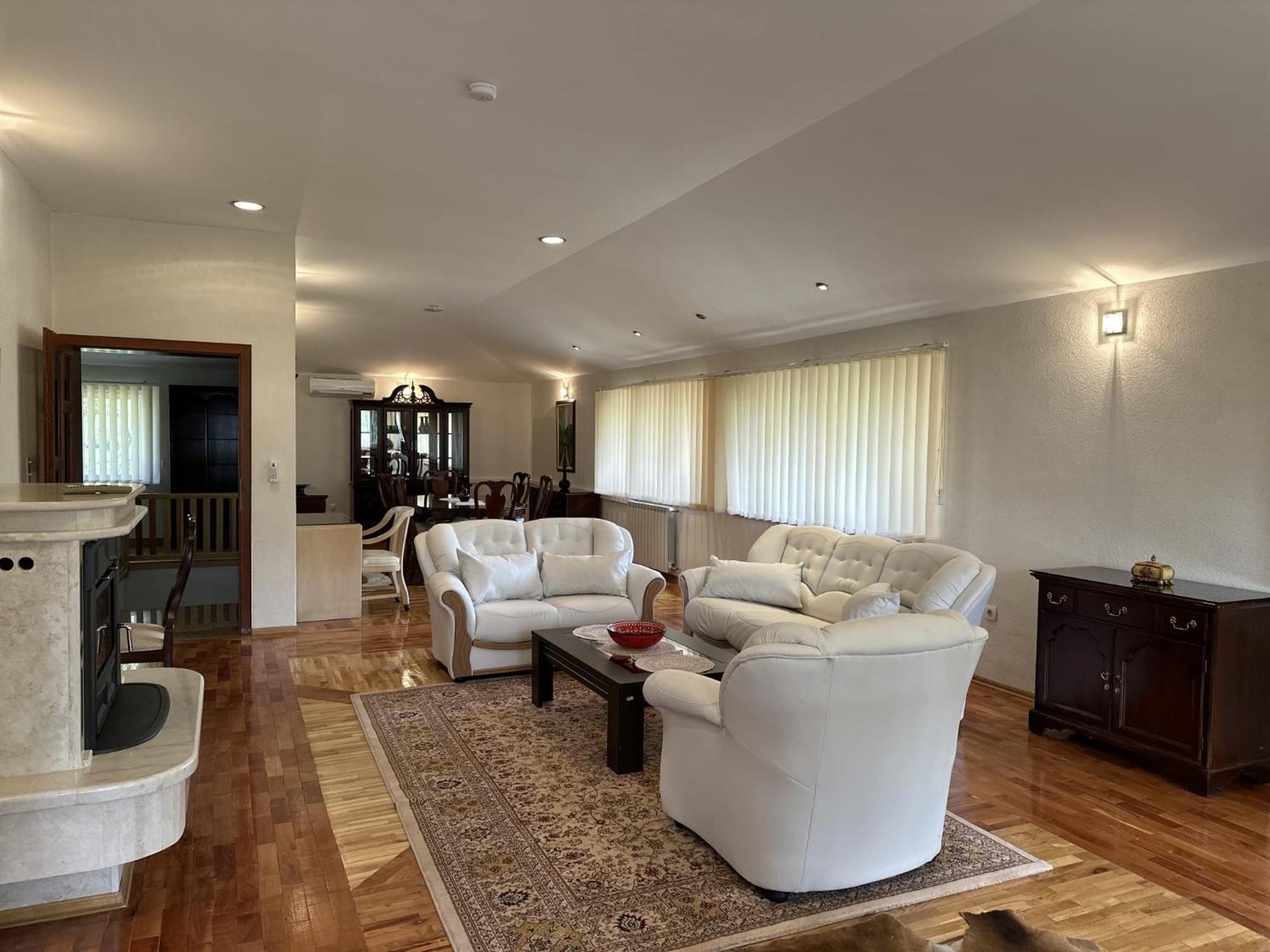 Tradicional Center With Parking -